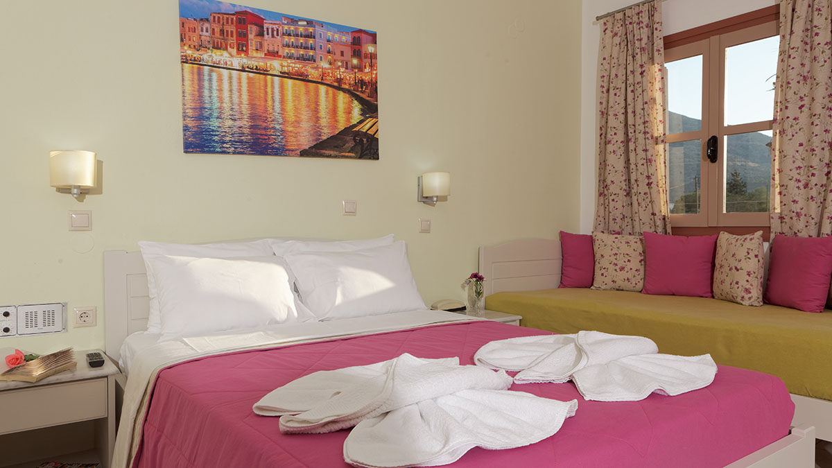 Latania Studios & Apartments